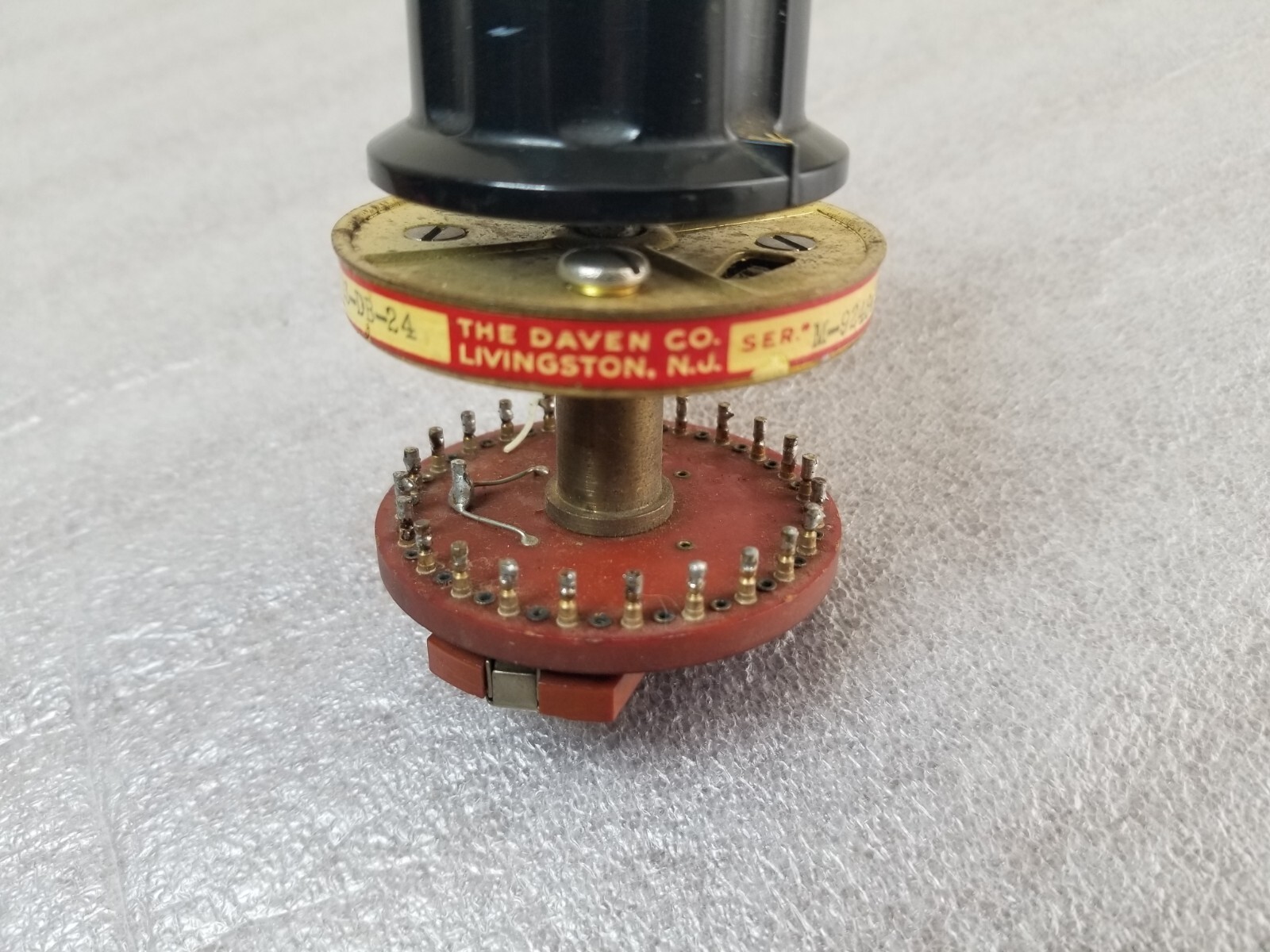 DAVEN 13-DB-24 rotary switch w/knob M-92484