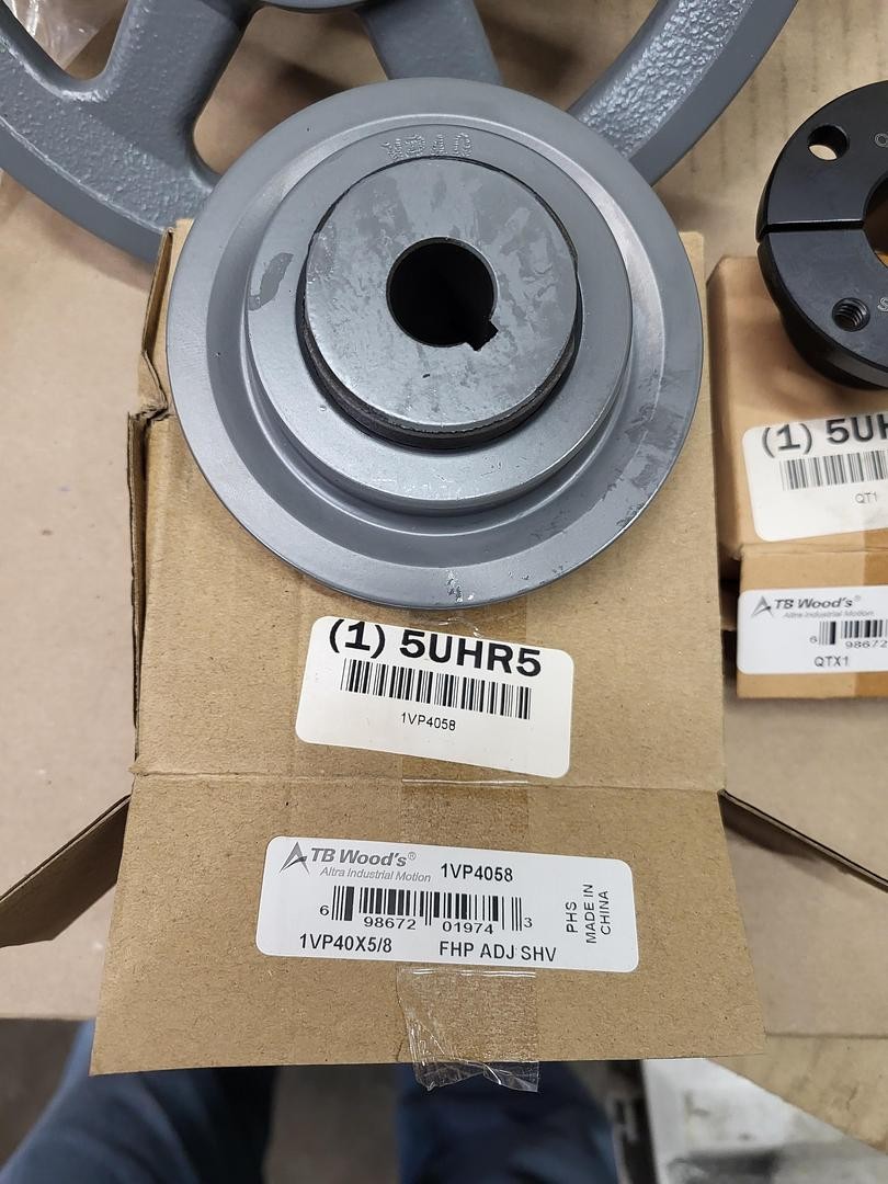 Dayton motor P56AF92A11 / 1.5 HP *NEW IN BOX* ADJ 1VP4058 / QTX1/2 SG BUSHING