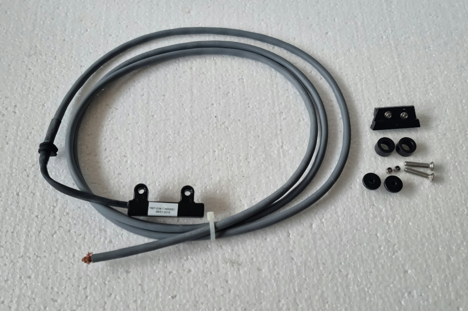 SKD T-20 1588012T Self parking reed switch sensor & magnet for deckcrane 810k