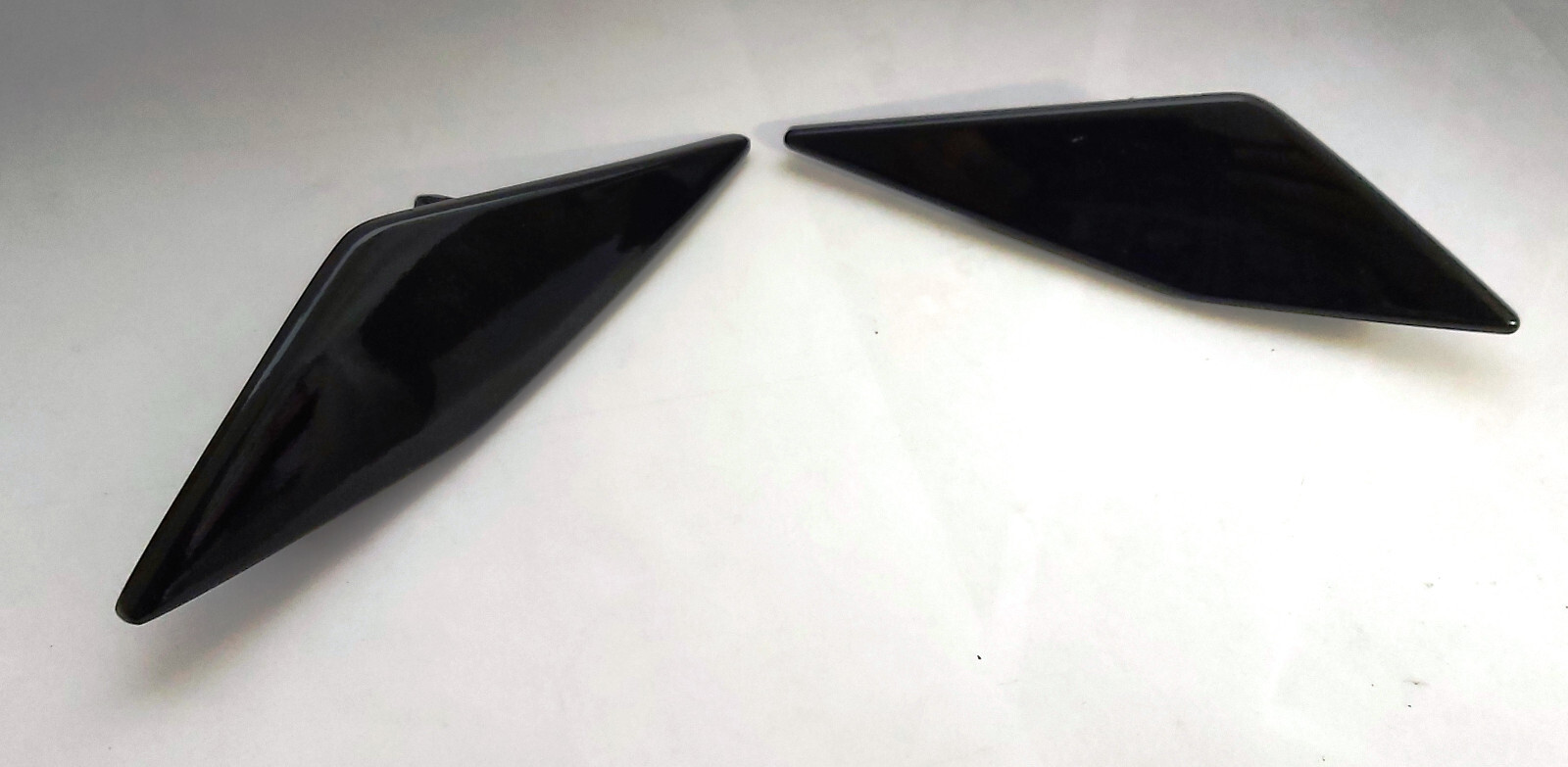 FIT TO LAMBORGHINI AVENTADOR WASHER HEADLIGHT NOZZLE COVER BUMPER LID L470955275
