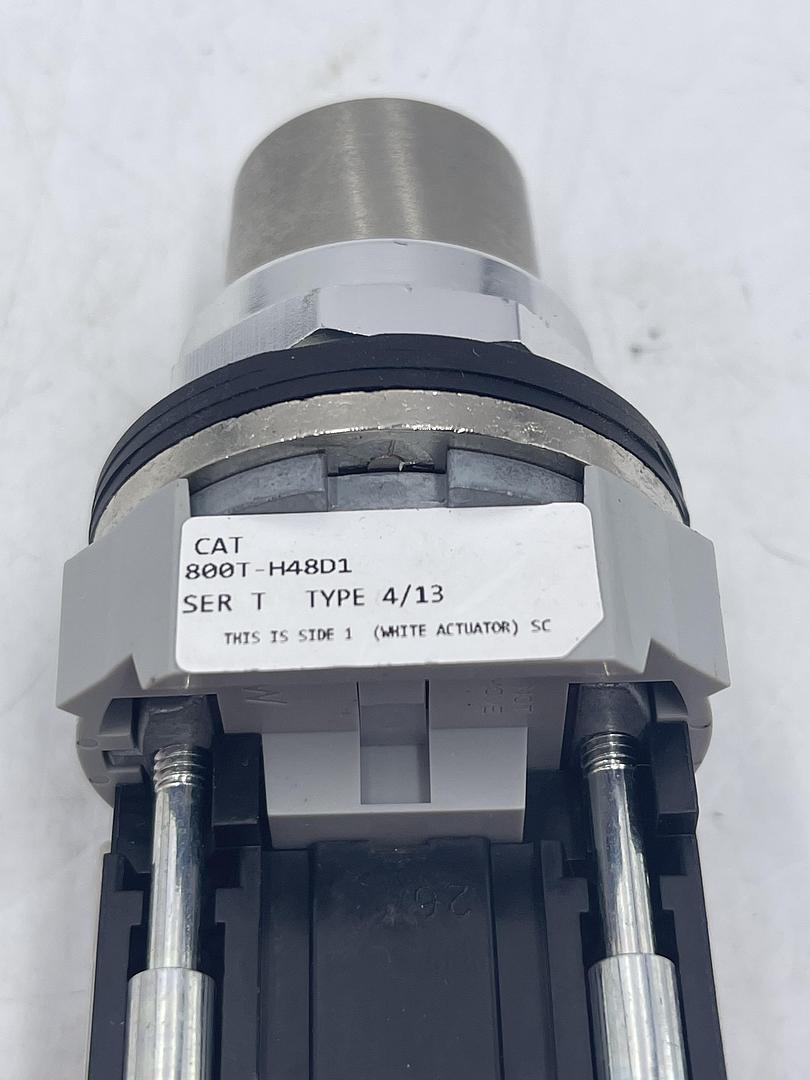 Allen-Bradley 800T-H48D1 Ser T