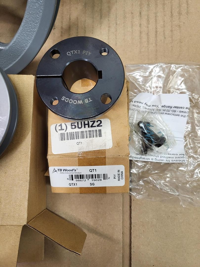 Dayton motor P56AF92A11 / 1.5 HP *NEW IN BOX* ADJ 1VP4058 / QTX1/2 SG BUSHING