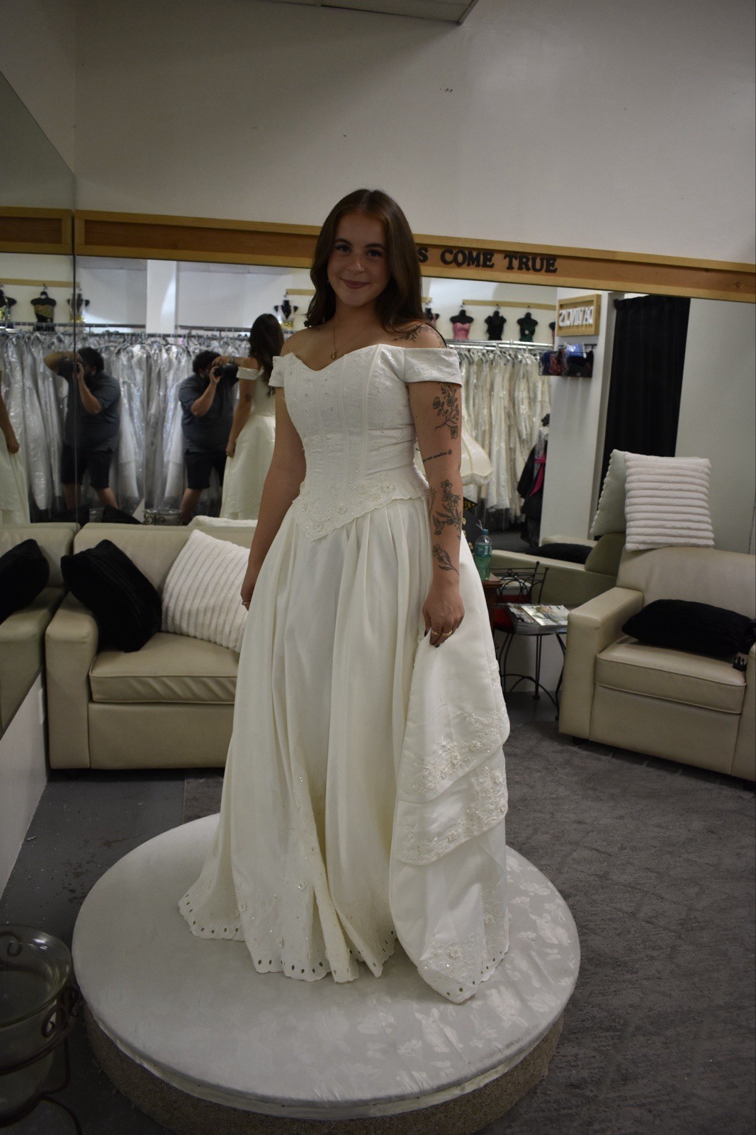 Designer Dresses And Formal West Store For Well