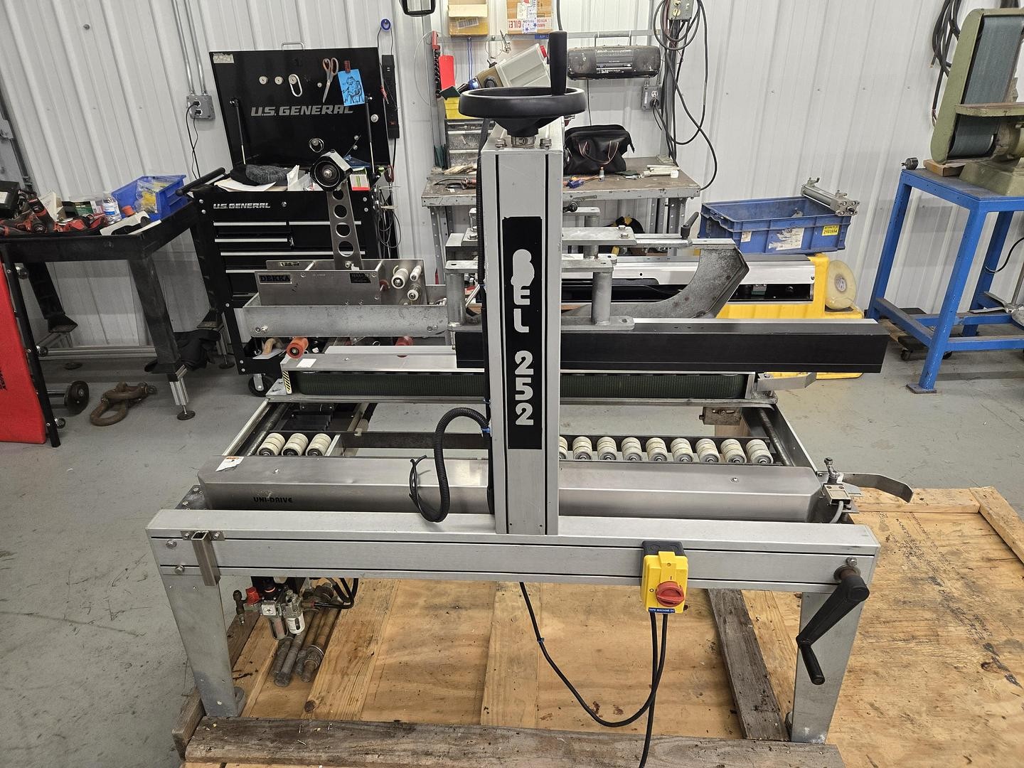 Belcor 252 case sealer