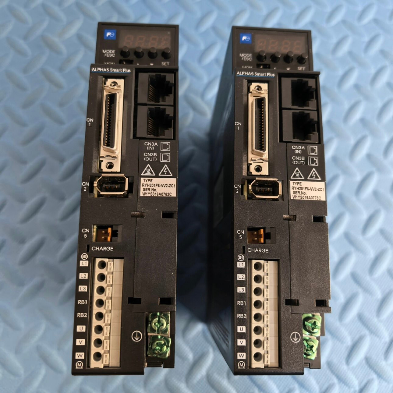 USED Fuji servo drive RYH4201F6-W2-ZC