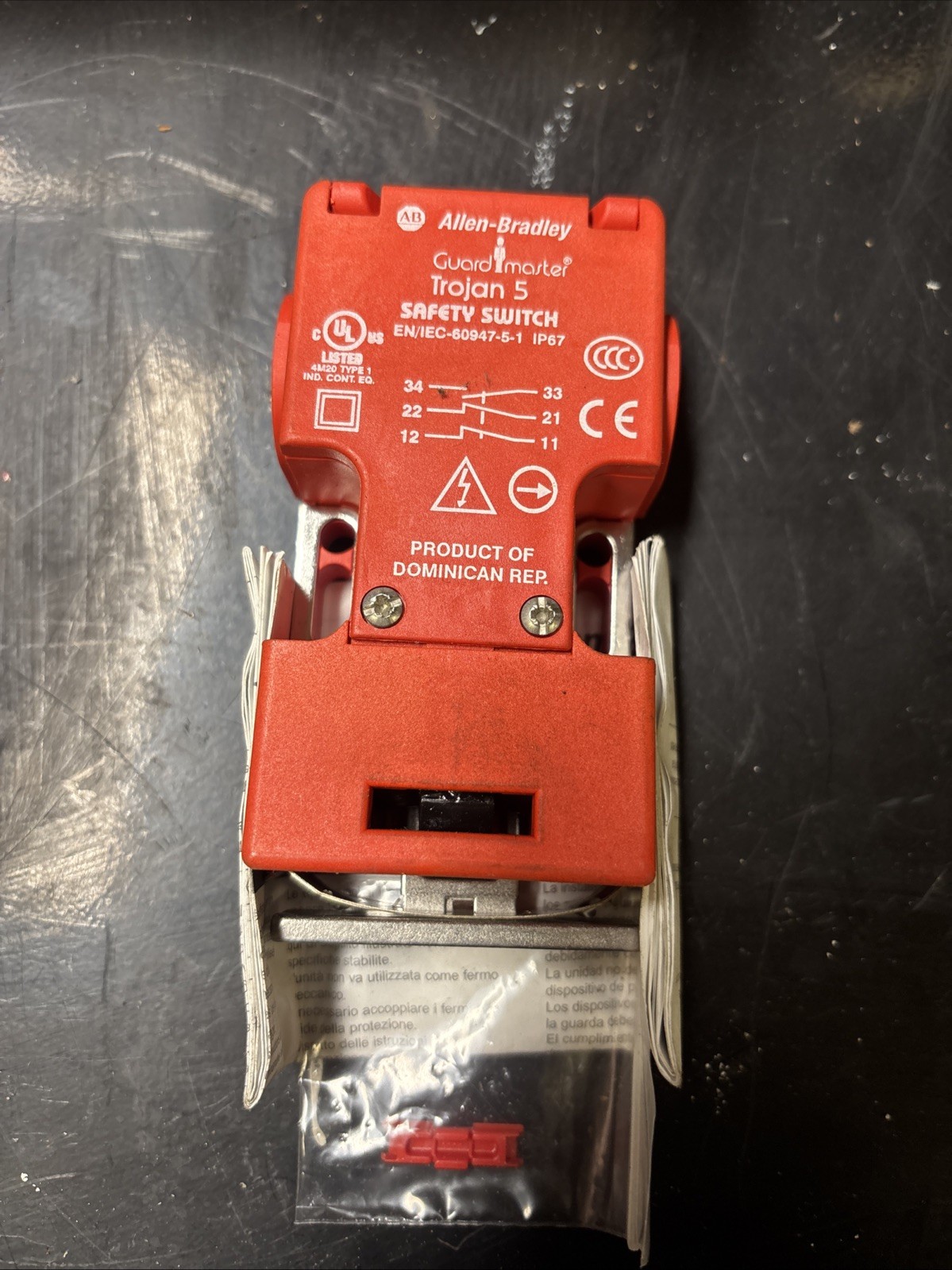 Allen-Bradley 440K-T11204 Ser B