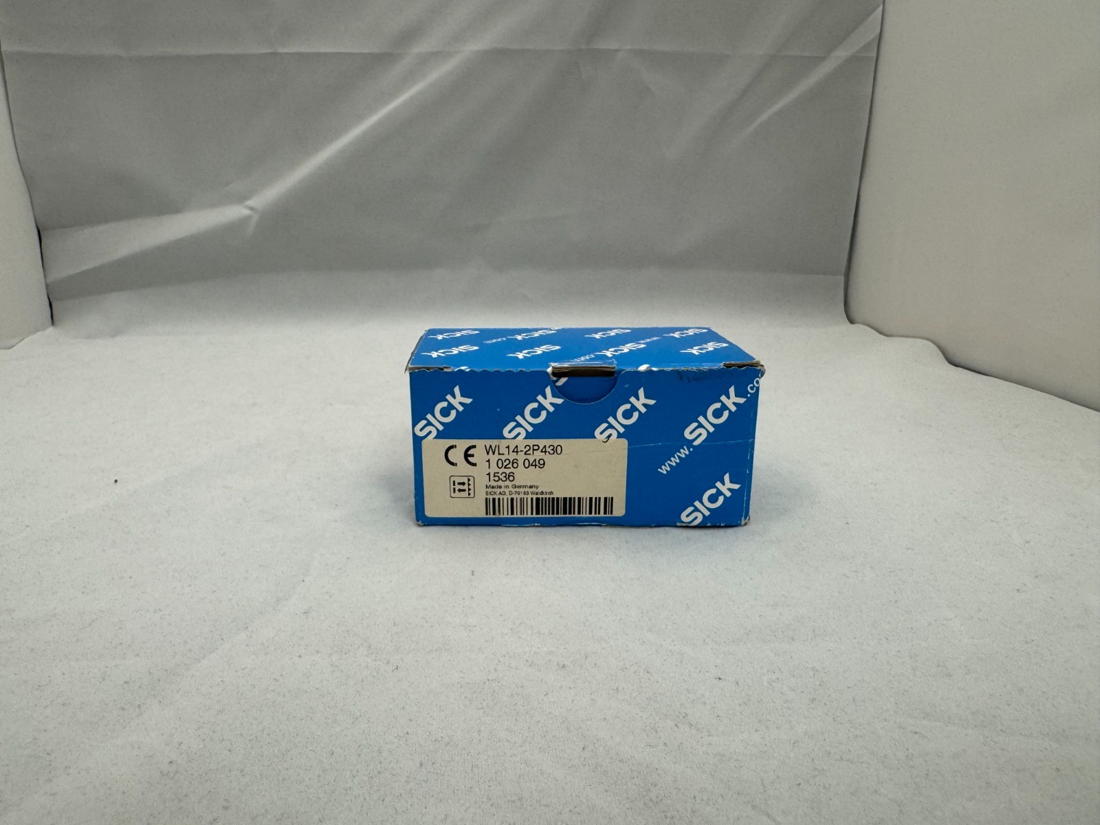 SICK WL14-2P430 W14-2 Photoelectric Retro-Reflective Sensor – PNP – M12 4-Pin