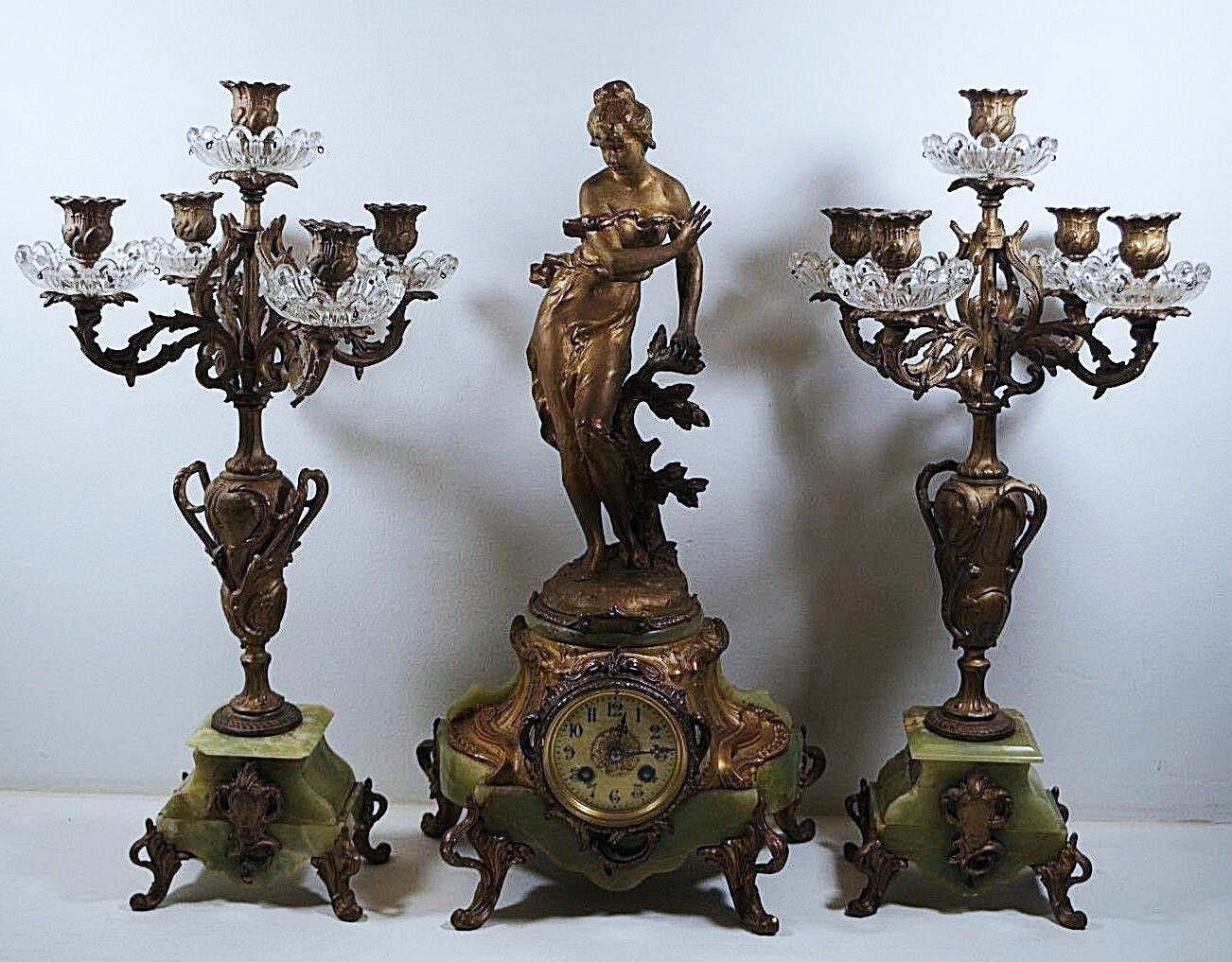 ESTABLISHED EBAY STORE BUSINESS FOR SALE WITH 15,000 ITEMS VINTAGE ANTIQUES