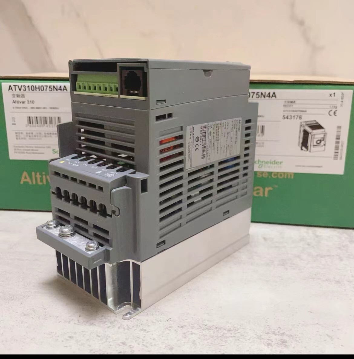For NEW schneider ATV310H075N4A frequency converter Three phase 380V