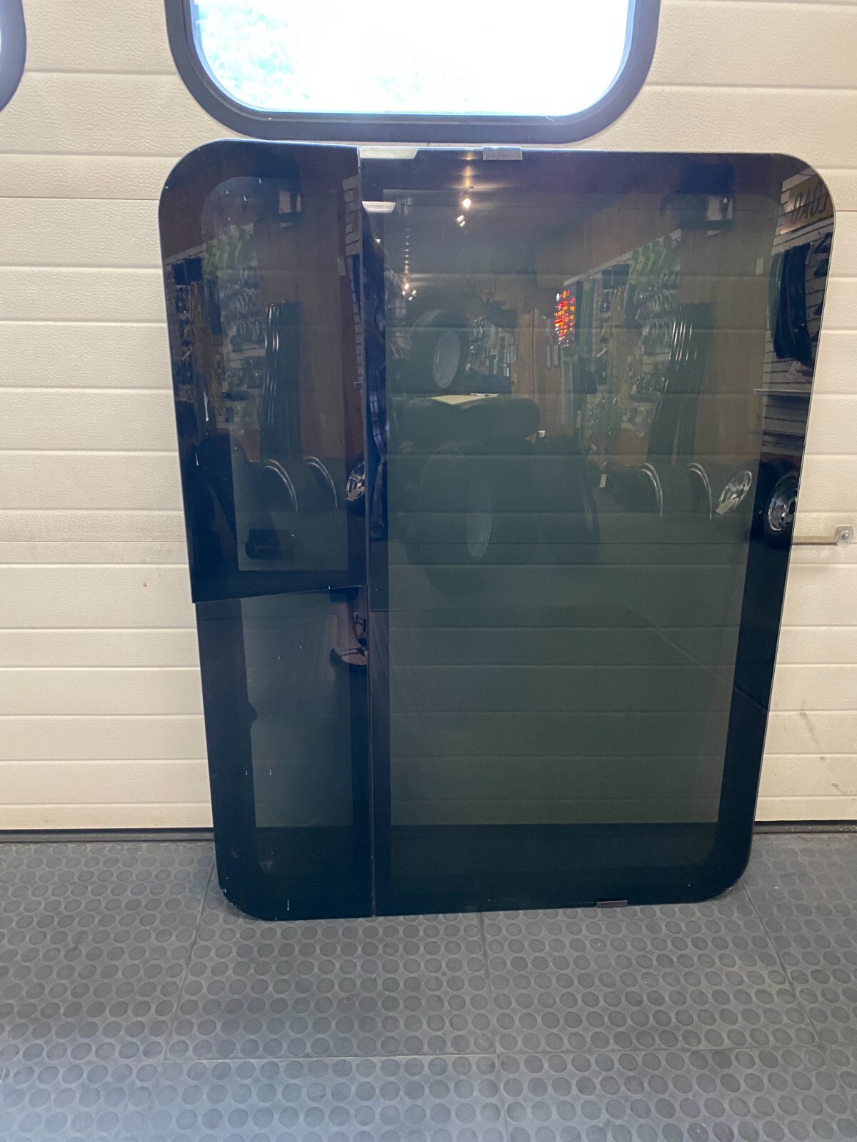 WINDOW FOR CAMPER/ RV 35.5″ x 48″