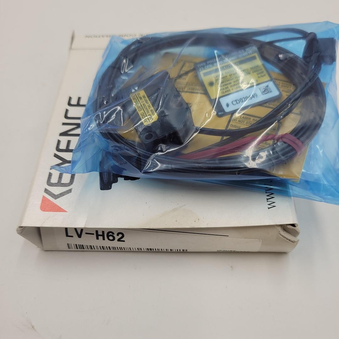 KEYENCE LV-H62 Digital Laser Sensor Head Retroreflective *NEW*