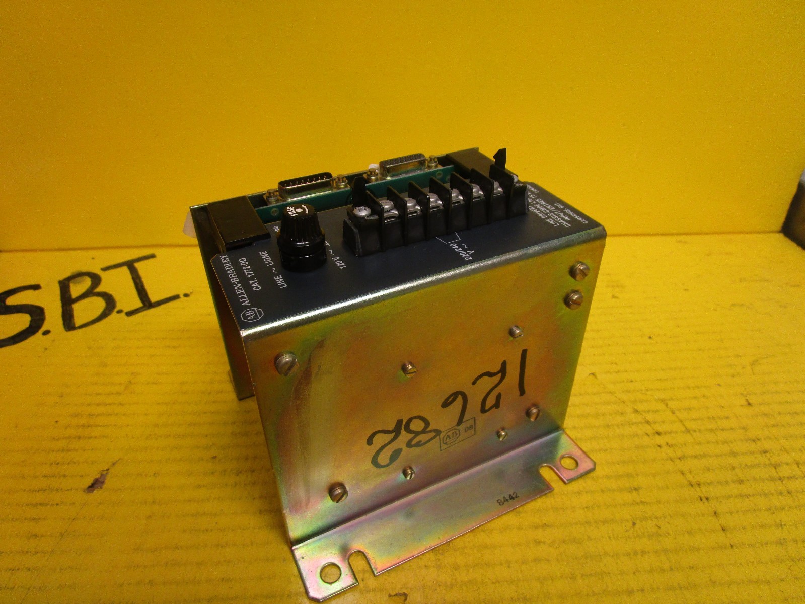 ALLEN BRADLEY LINE/DRIVER RECEIVER CHASSIS 1772-DQ 120V VOLT .25A A AMP 1772DQ