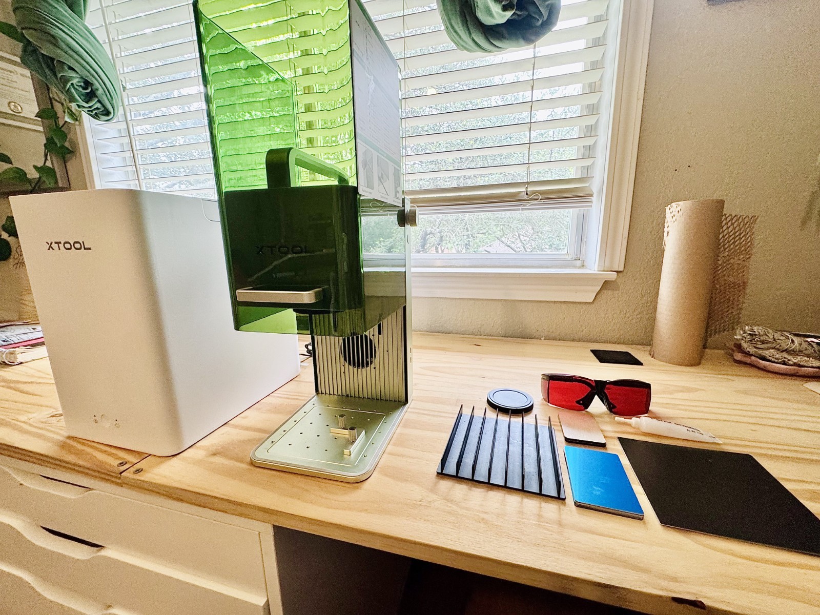 xTool F1 Portable Dual Laser Engraver + Smoke Purifier Bundle