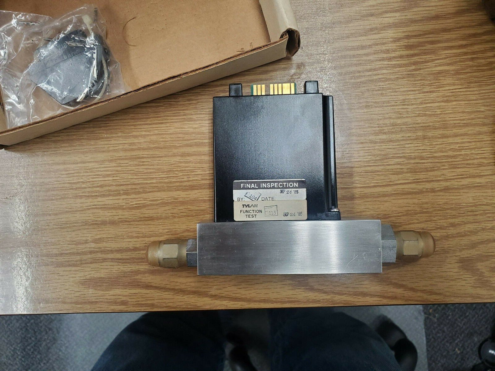 NEW – TYLAN  FC-261-10 SLPM-O2   MASS FLOW CONTROLLER 150PSIG 583718-1 A-MP 7728