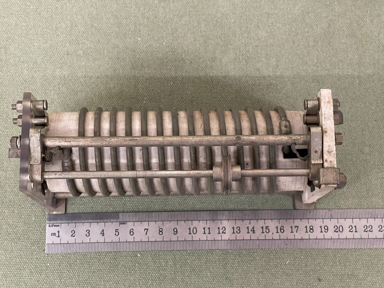 ROLLER INDUCTOR