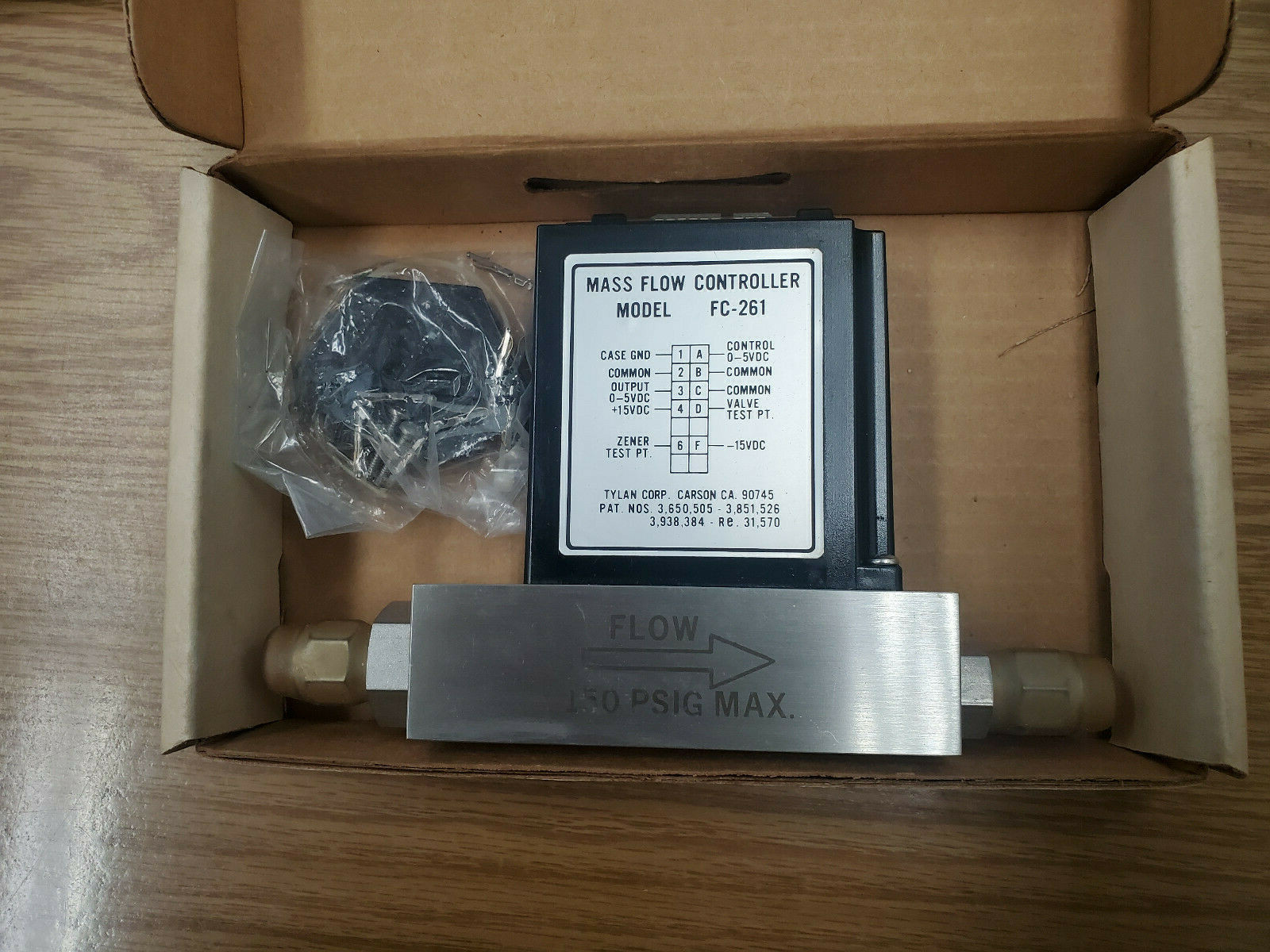 NEW – TYLAN  FC-261-10 SLPM-O2   MASS FLOW CONTROLLER 150PSIG 583718-1 A-MP 7728