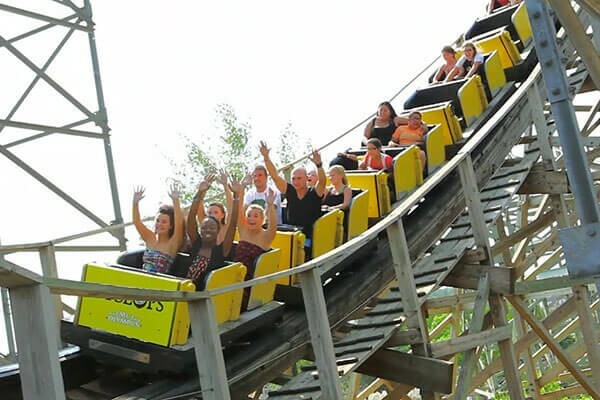 Want a little get away to relax in the WI Dells for 2 night 3 day stay