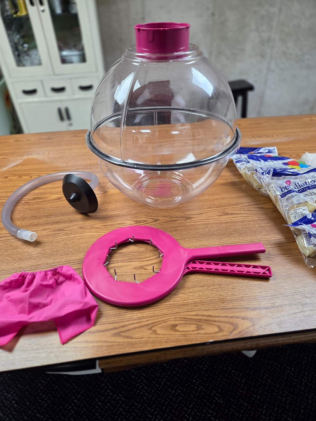 puff and stuff balloonn stuffing machine