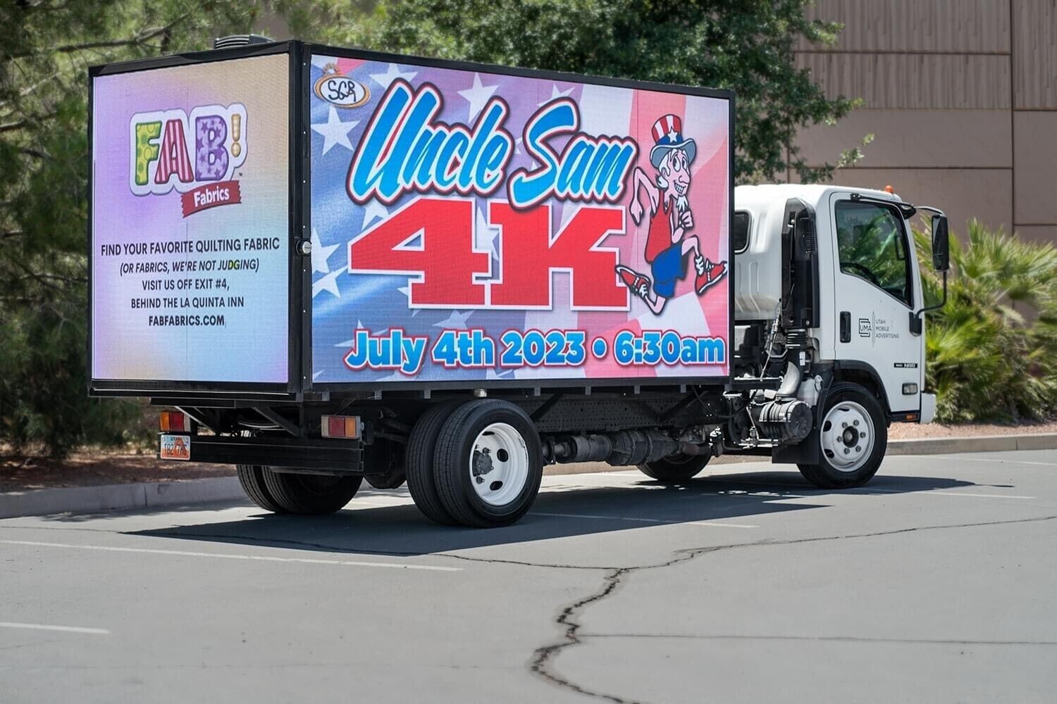Digital Advertising Led billboard Truck P5 All Weather Proof Turn Key Truck