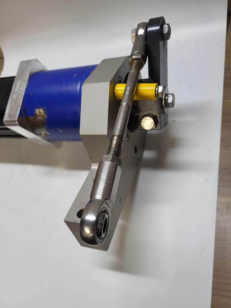 Allen Bradley MPL-B430P-MK74AA servo motor & Wittenstein LP 120S-MF2-25