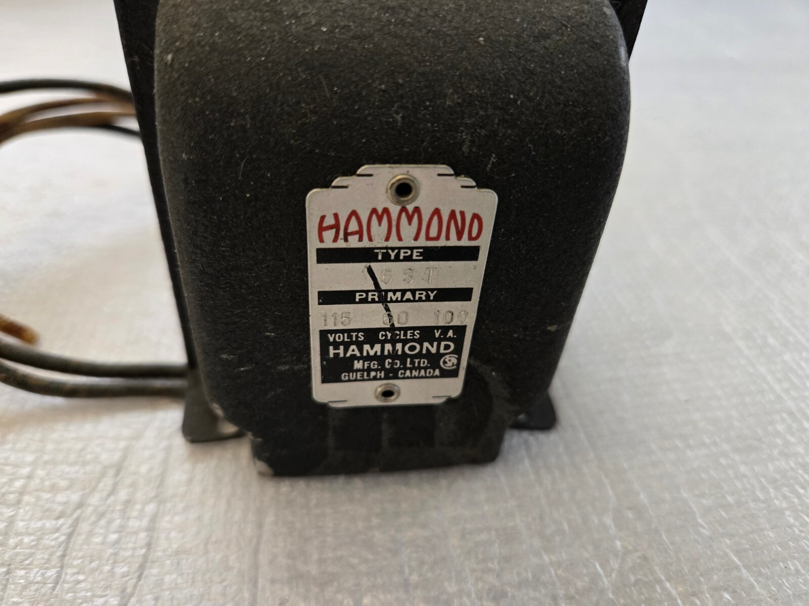 Hammond Manufacturing 169T Isolation Power Transformer 115V 60 100
