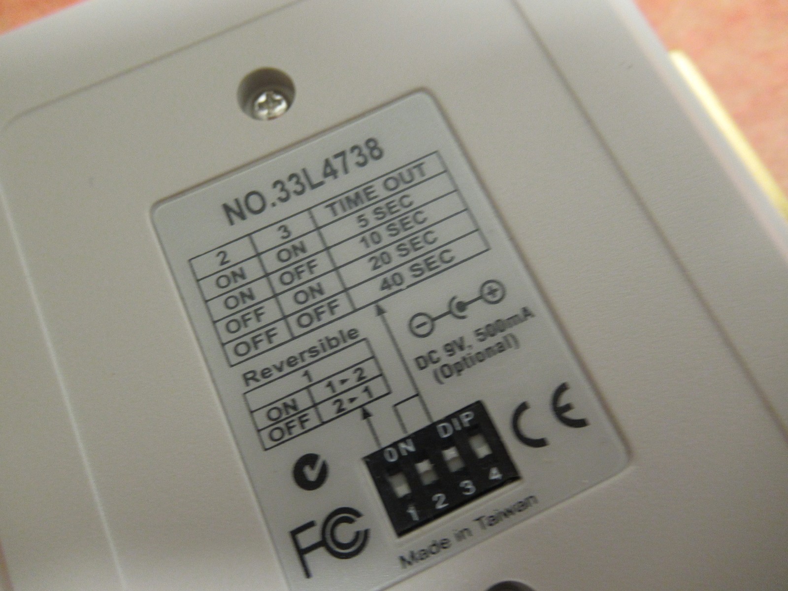 NEW IBM 2 TO 1 AUTO SWITCH IEEE-1284 9Vdc 500mA 33L4738 IEEE1284