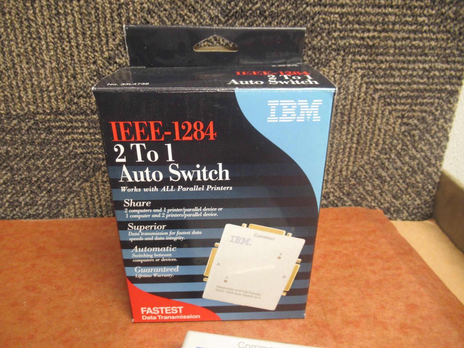 NEW IBM 2 TO 1 AUTO SWITCH IEEE-1284 9Vdc 500mA 33L4738 IEEE1284