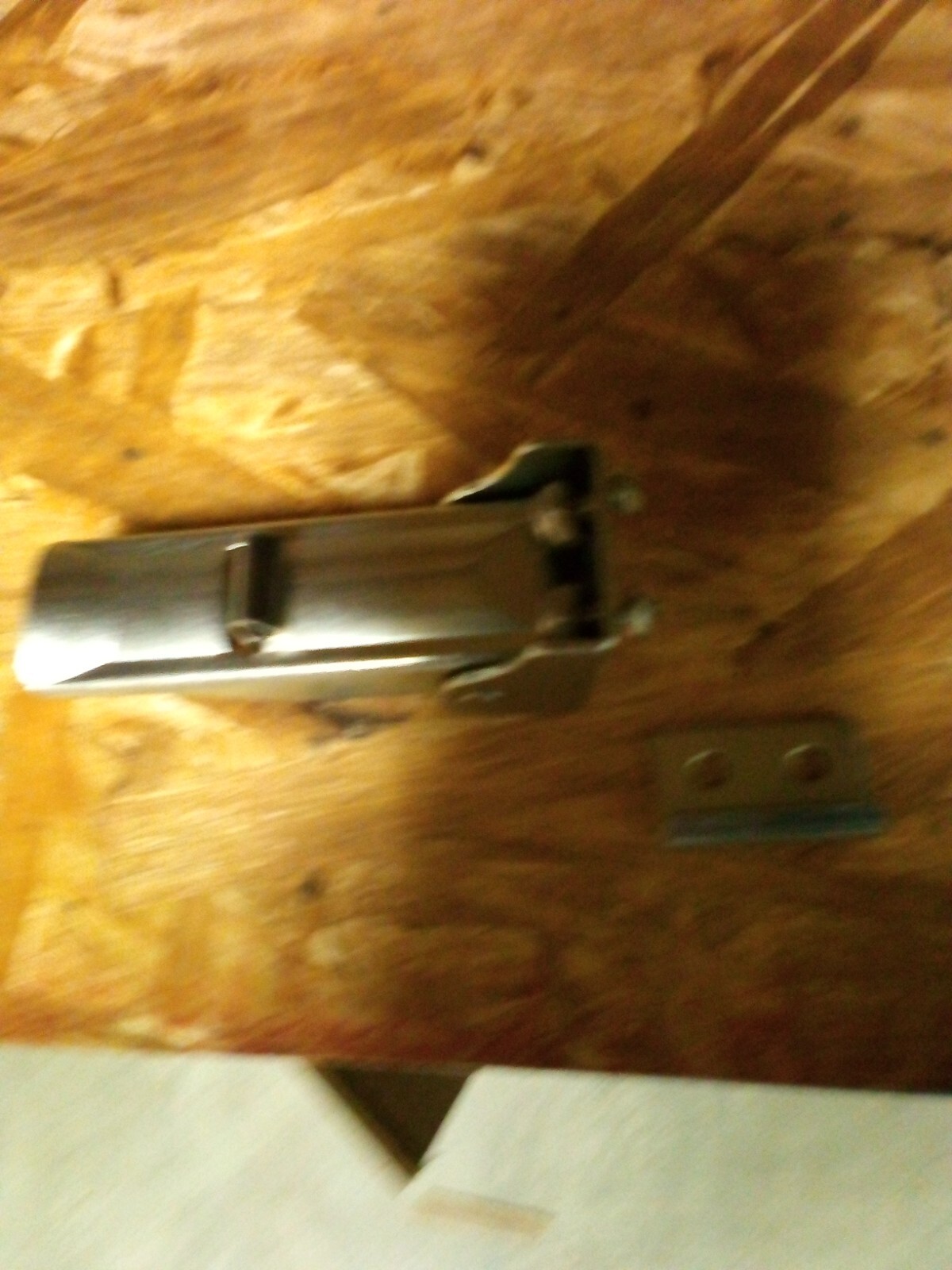 Windsor 86161800 – Latch