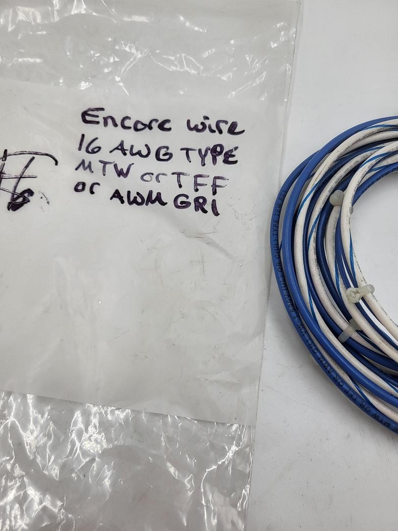 Two Encore wires 16 AWG type MTW or TFF / AWMGRI 112″ long
